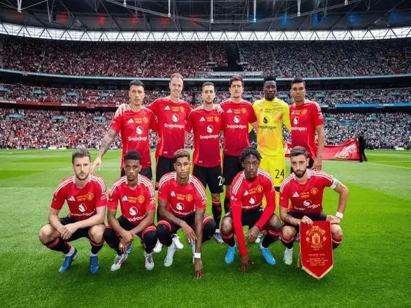 曼联vs水晶宫:布鲁诺-费尔南德斯、马奎尔首发,镰田大地、迪恩-亨德森出战